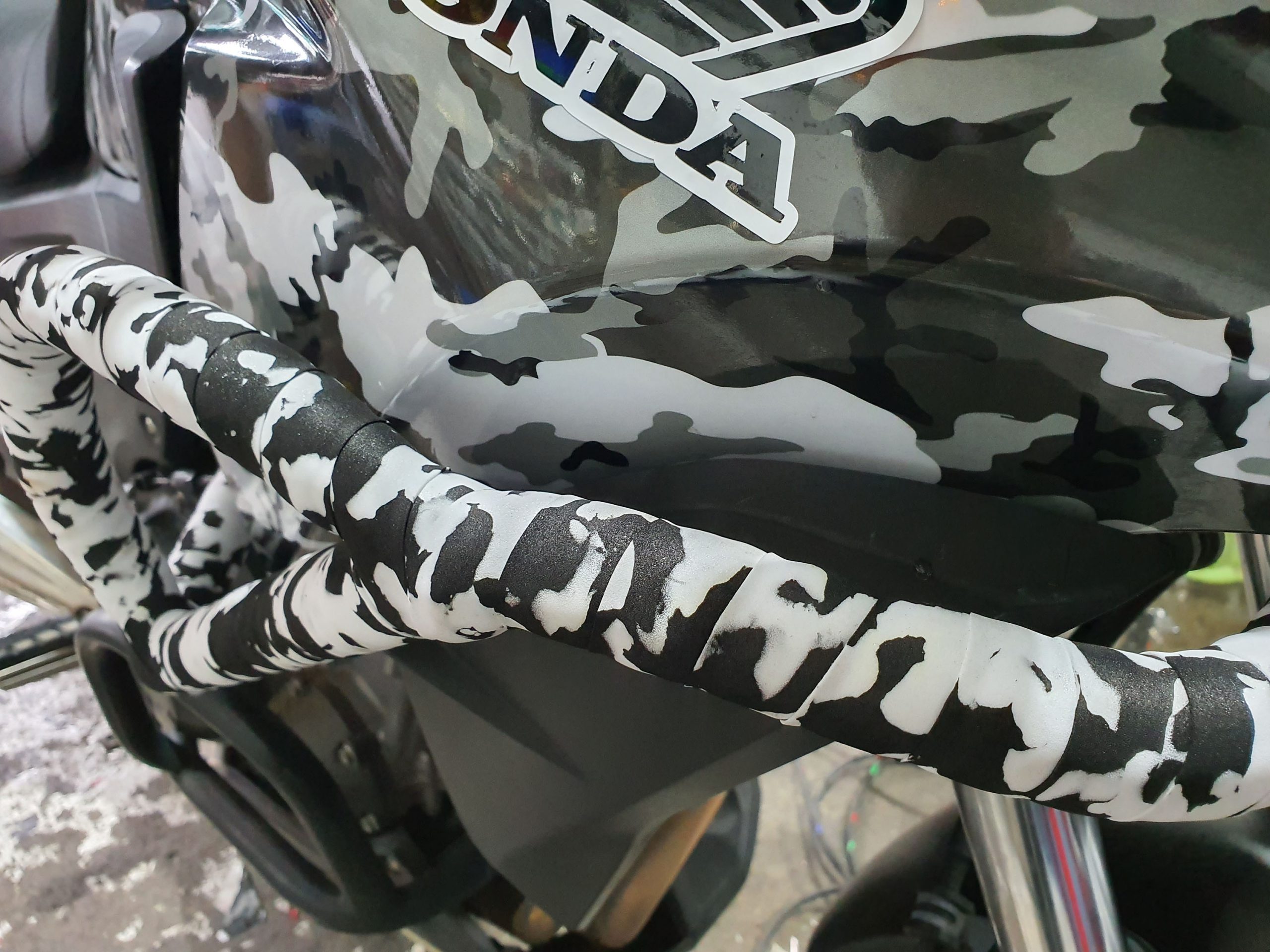 Honda 400X Camouflage Wrap with Bar Wrap Details